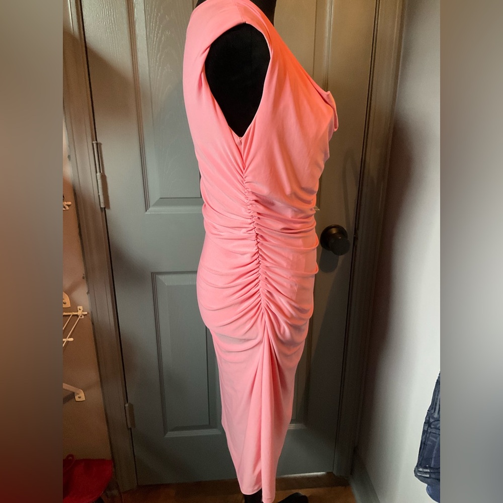 Sharagano size 6 pink dress with ruching and cap sleeves - Picture 3 of 4